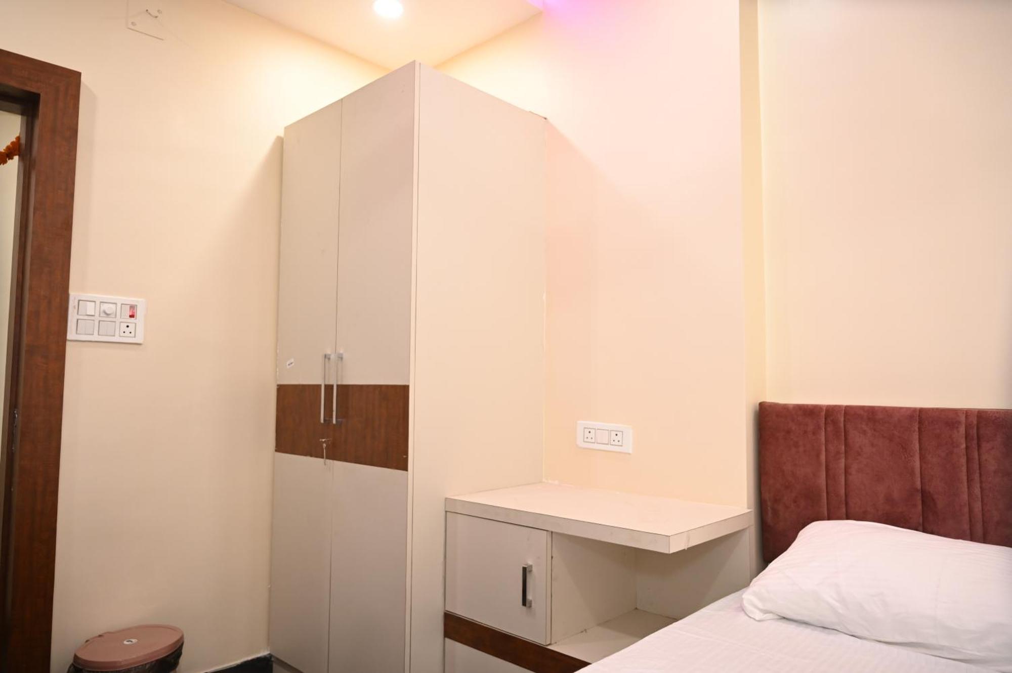 Hotel Royal Radiant 兰契 外观 照片